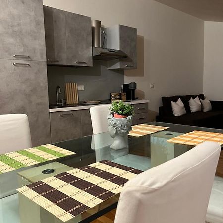 Doria Luxury Apartment ลาสเปเซีย ภายนอก รูปภาพ