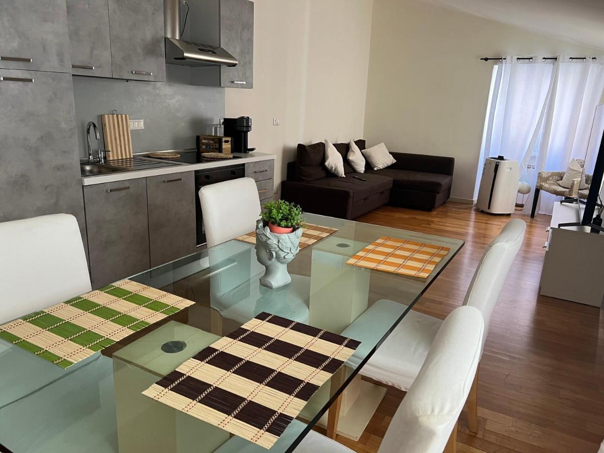 Doria Luxury Apartment ลาสเปเซีย ภายนอก รูปภาพ